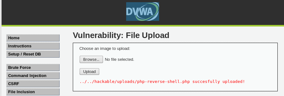 Mensaje de DVWA que nos muestra que el .php del reverse shell se ha subido correctamente